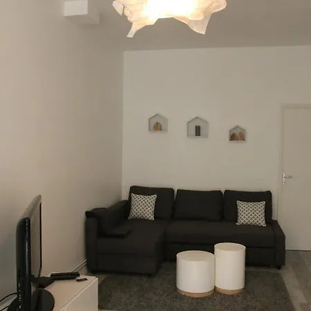 Hotel apartamentowy A & V Lille